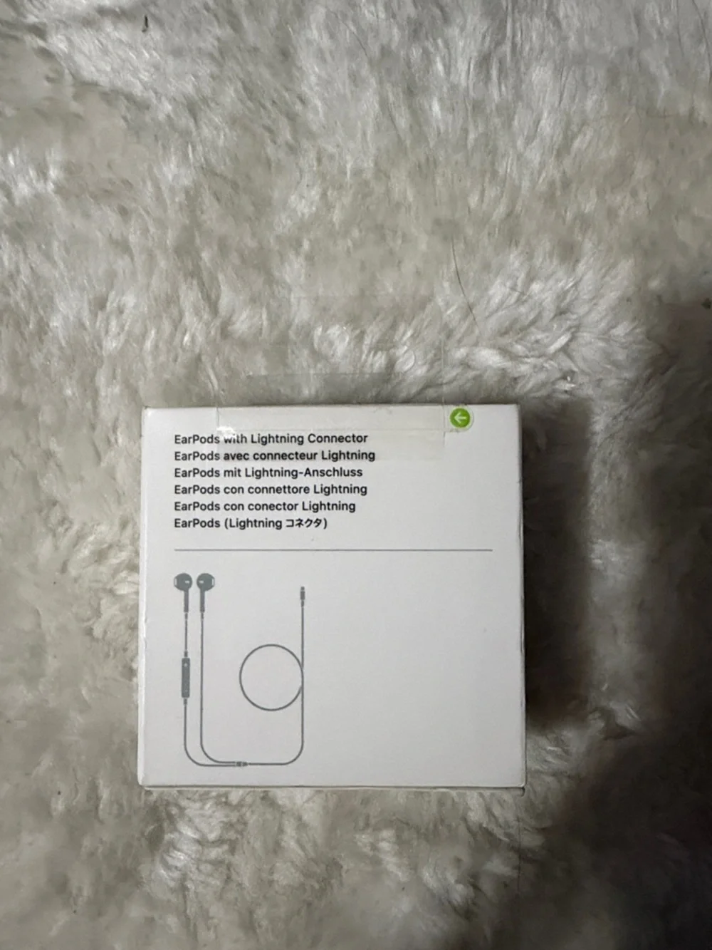 Apple White EarPods with Lightning Connector Pack